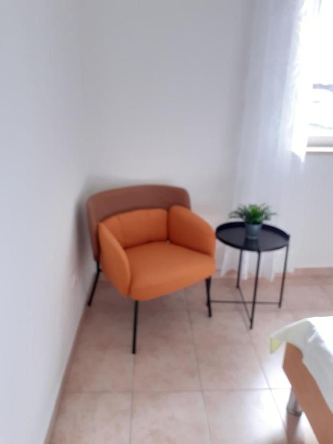Apartment Zlata Раб Екстериор снимка