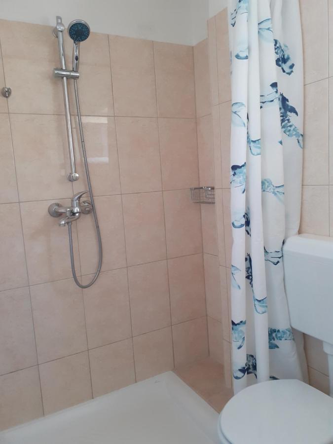 Apartment Zlata Раб Екстериор снимка