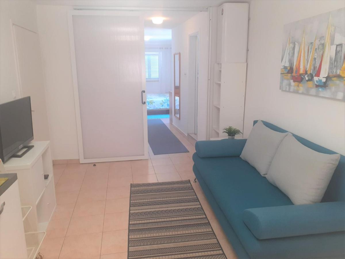 Apartment Zlata Раб Екстериор снимка